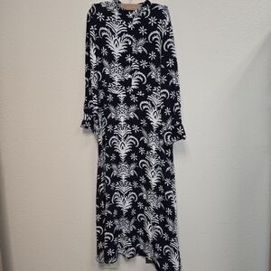 Zara Elegant Navy and White Floral Maxi Dress Small